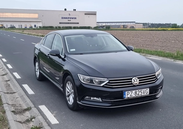 Volkswagen Passat cena 52000 przebieg: 198000, rok produkcji 2016 z Radom małe 37